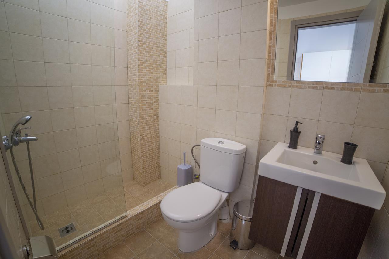 Enpy Aparthotel Finikounta Exteriör bild