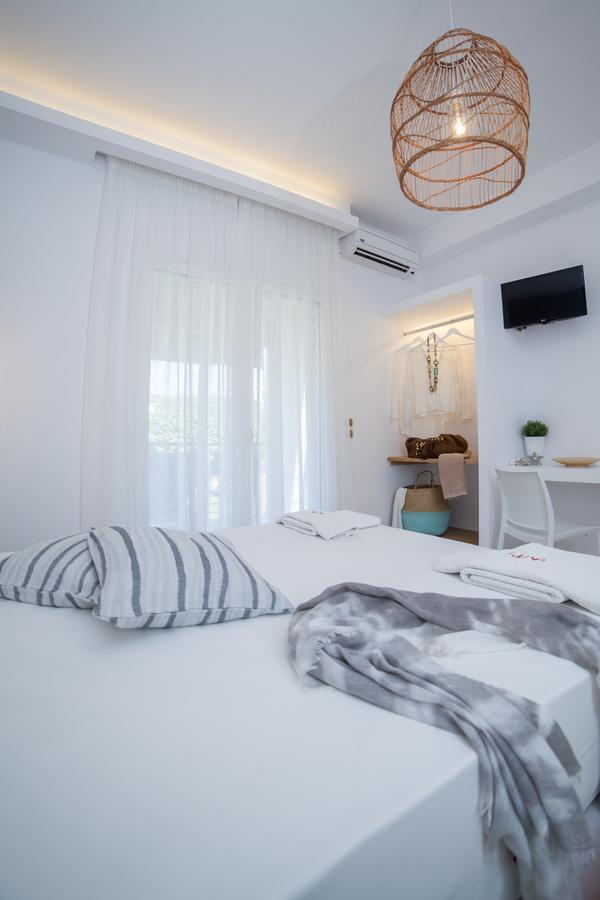 Enpy Aparthotel Finikounta Exteriör bild