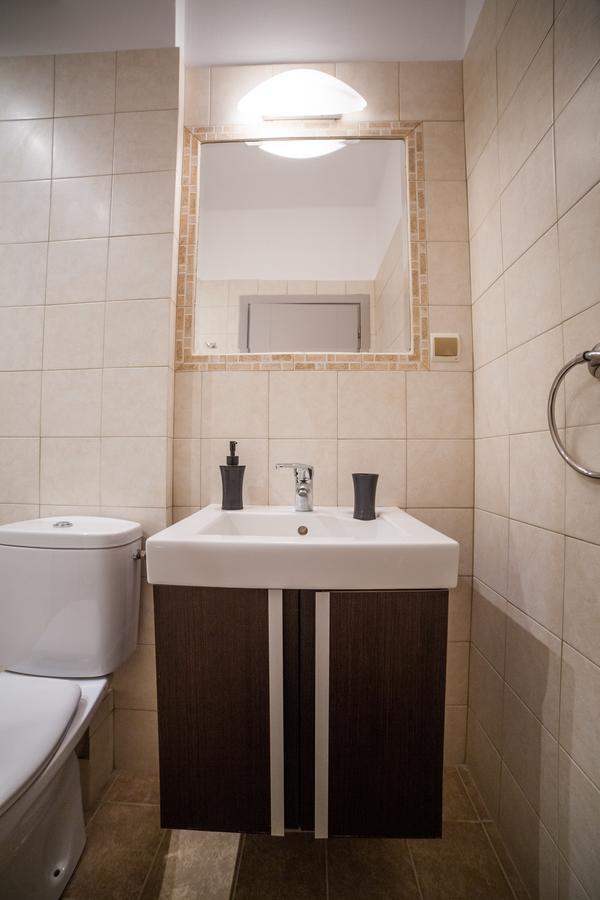 Enpy Aparthotel Finikounta Exteriör bild