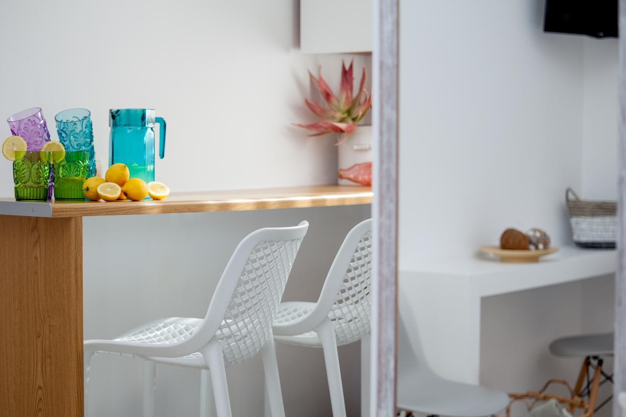 Enpy Aparthotel Finikounta Exteriör bild